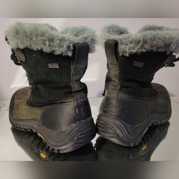 UGG OSTRANDER SNOW BOOT WATERPROOF SIZE 6.5 - Picture 9 of 10